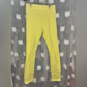 Yellow leggings